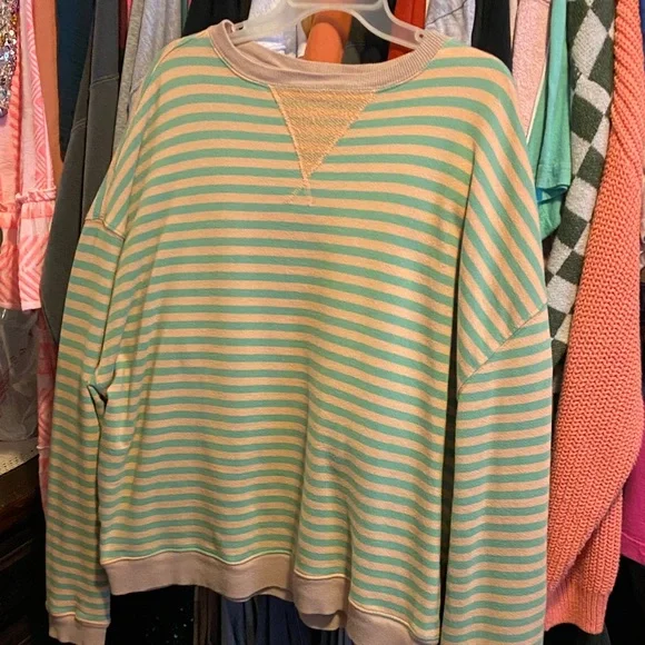 We The Free oversized crewneck - Picture 1 of 4